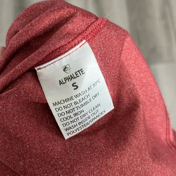 Alphalete tank top size small - Picture 3 of 4